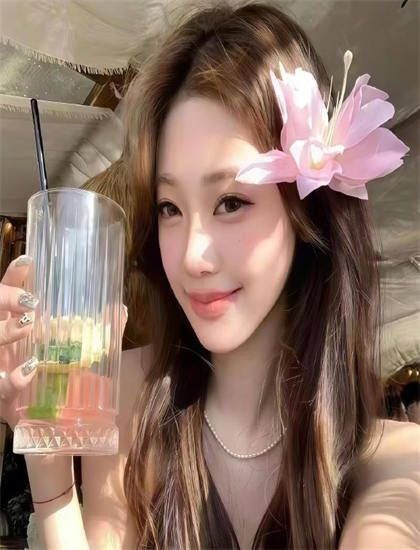 深入探讨：《千里送鹤》的视觉特效与美术设计——带你了解不为人知的细节